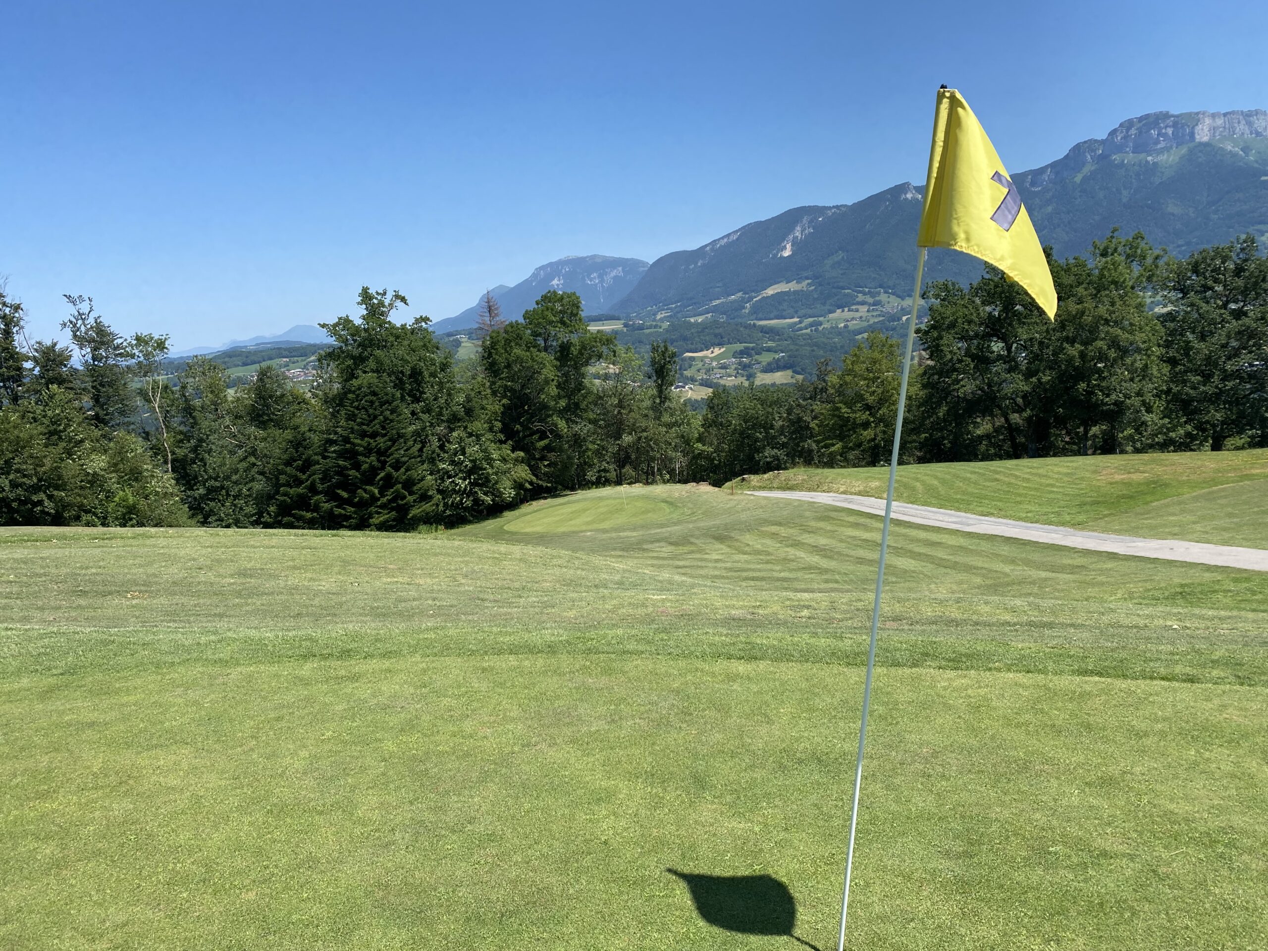 Entraînement golf débutant : comment progresser rapidement sans mauvaises habitudes