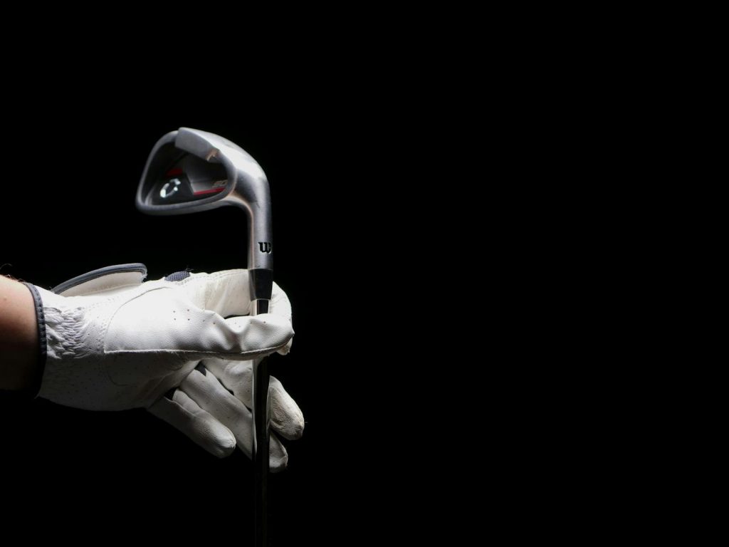 Coût pour débuter le golf : budget réel et astuces pour payer moins