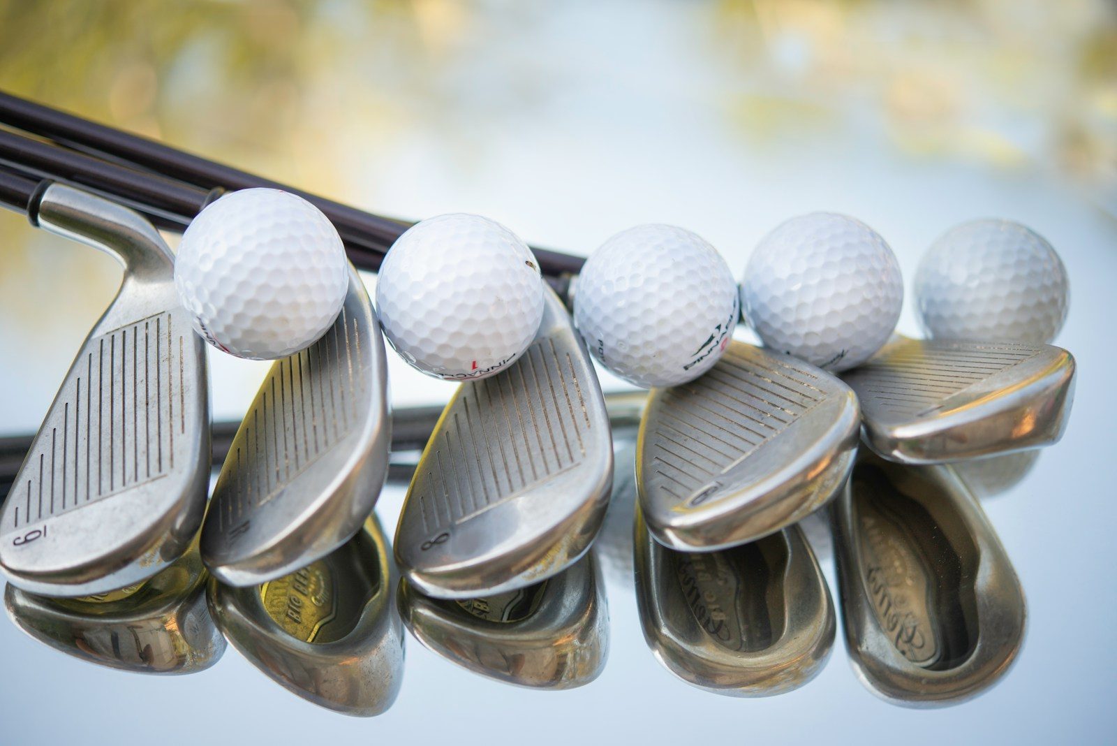 Comparatif complet du matériel golf débutant - Choisissez le bon équipement pour progresser vite sans vous ruiner.