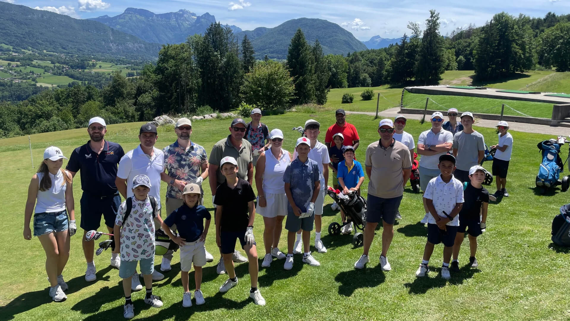 Stage de golf enfant : Le guide complet pour bien choisir